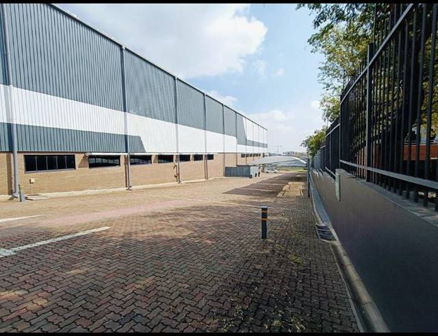 INDUSTRIAL PROPERTY TO RENT IN HALFWAY HOUSE